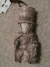 THE HAUNTED MANSION HATBOX GHOST DISNEY TIKI ORNAMENT TRADER JOES RED picture