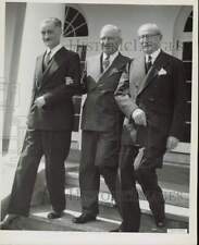 1946 Press Photo Leon Blum, President Truman & Henri Bonnet at the White House picture