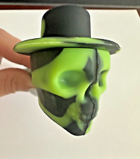 4.5″ Silicone Hand Pipe Skull Design Black and Green Travel Size picture