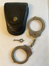 VINTAGE🇺🇸POLICE PEERLESS HANDCUFFS/L&A LEATHER CASE HAYWARD Ca S & W KEY LQQK picture