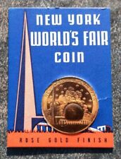 1940 New York Worlds  Fair Trylon & Perisphere Rose Finish Coin on Original Card picture
