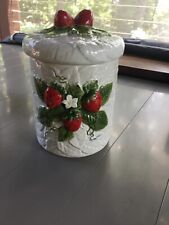 Vintage 1981 Sears & Roebuck Ceramic Strawberry Jar with lid Excellent picture