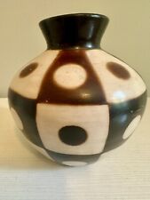 Chulucanas Peru Folk Art Pottery Vase Brown White Geometric Signed Valeriano Paz picture