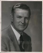 1955 Press Photo Jack L. Gordon new member to the Merit club honor council picture