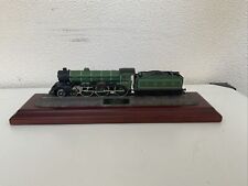 Hornby Steam Memories Manchester United Class B17/4 LNER 4-6-0 Hand Paint Model picture