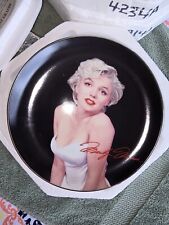 6095B Sophisticated Lady Marilyn Monroe picture