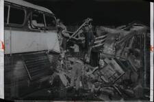 1955 Press Photo Wreckage of N.Y bound Greyhound Bus crashed at Trailer Truck picture