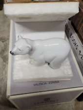 Lladro Figurine 1207 New w/ box Attentive Polar Bear picture