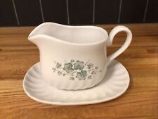 Corelle Coordinates Stoneware Callaway Ivy Gravy / Sauce boat with under plate picture