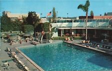VINTAGE POSTCARD BEVERLY WILSHIRE HOTEL BEVERLY HILLS CALIF MAILED IN 1956 picture