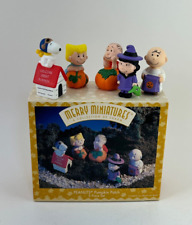 Peanuts Pumpkin Patch - 1996 Hallmark Merry Miniatures - 5 Pc Set - Halloween picture