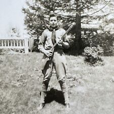 VINTAGE PHOTO 1943, Boy Scout With Rifle Gun Original Snapshot picture