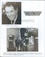 1983 Press Photo Geoff Edwards Hosts Starcade Video Arcade TV Game Show 1980s picture
