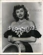 1949 Press Photo Actress Vera Ralston models valuable antique jewelry picture
