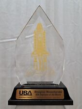 **RARE ACRYLIC UNITED SPACE ALLIANCE / USA AWARD 2003 SHUTTLE HISTORY MOON NASA  picture