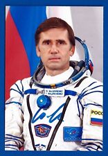 Yuri Malenchenko Russian cosmonaut signed picture picture
