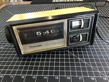 Flip Clock Radio with Alarm HOLIDAY RD-1007 for Restoration project rare vintage picture