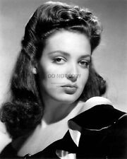 ACTRESS LINDA DARNELL - 8X10 PUBLICITY PHOTO (DD272) picture