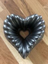 Nordic Ware Elegant Heart Bundt Pan Cast Aluminum 10 Cups Made In USA Baking picture