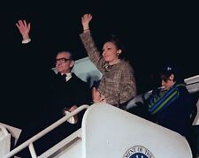 Shah of Iran waves goodbye after visiting President Jimmy Carter New 8x10 Photo picture