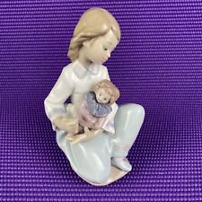 LLADRO 7” THOUGHTFUL CARESS Porcelain Figurine Spain Beaut Home Decor Collector picture