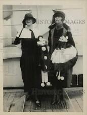 1923 Press Photo Twins Ruth and Hazel Amsterdam return from Switzerland, NY picture