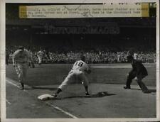 1947 Press Photo Cardinals Harry Walker vs Reds Bert Haas - nea22479 picture
