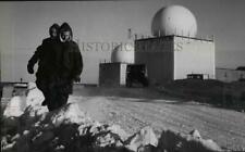 1956 Press Photo Two US Airmen who man early warning station on Baffin Island picture