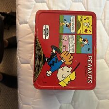 VINTAGE 1965 THERMOS METAL LUNCH BOX PEANUTS CHARLIE BROWN & SNOOPY NO THERMOS ^ picture