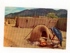 Vintage Postcard NATIVE AMERICAN     INDIAN WOMAN BAKING BREAD   UNPOSTED CHROME picture