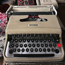 Vintage 1970s Olivetti Lettera 22 Typewriter picture