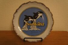 1986 Sea World Collector plate with 2 Orca Whales and gold trim FREE SH picture