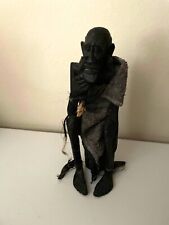 hand carved african man statue picture