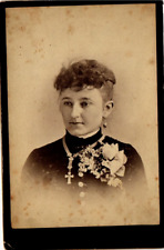 Cabinet Card Photo-Pretty woman with floral concierge, cross and dangle earrings picture