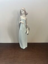 Lladro #7525 Ingenue figurine a Princess House Exclusive Special Edition - Mint picture