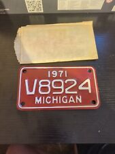 Vintage 1971 Michigan Motorcycle License Plate Cycle Red and White Metal  picture