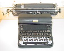 Vintage 1941 Royal KMM Magic Margin Typewriter Serial Number KMM14-2705420 picture