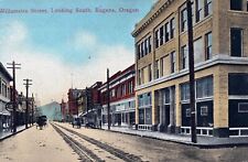 EUGENE OR - Willamette Street Looking South Postcard picture