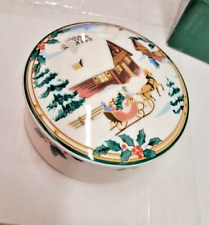 Mikasa Maxima, Christmas Magic, Holiday Porcelain Trinket Box, Candy Dish, FX070 picture