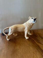 Beswick Lioness -Facing right, model 2097 picture
