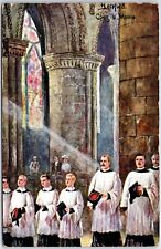 VINTAGE POSTCARD MEMBERS OF THE CHOIR AT THE HEREFORD CATHEDRAL ENGLAND 1910s picture