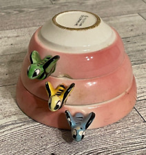 Vintage 1950s Menschik Goldman Pink Beehive Bees Ceramic Measuring Cups Set Of 3 picture