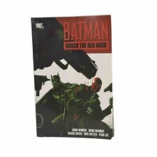 Batman: Under the Red Hood (DC Comics, 2011) Paperback picture