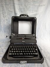 Vintage 1940's Royal Quiet Deluxe Typewriter With Case *Works* picture