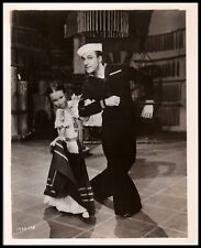 GENE KELLY + Sharon McManus in Anchors Aweigh (1945) PORTRAIT ORIG PHOTO C 14 picture
