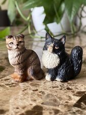 2 vintage CAT figurines Scottish Fold Tuxedo JAPAN very detailed stamped “E” picture