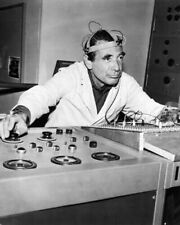 The Outer Limits TV series scientist at control panel unidentified episode 8x10 picture