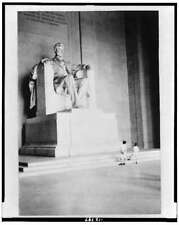 Photo:Abraham Lincoln,Lincoln Memorial, Washington, DC 1923 picture