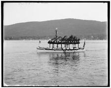 [Yacht Etto, Regatta Day, Fort Willam Henry Hotel, Lake George, N.Y.] picture