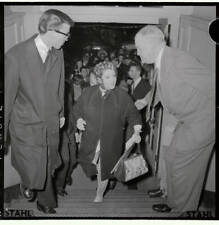 Judy Garland shown here curlers hair entering Carnegie Hall 1961 Old Photo picture